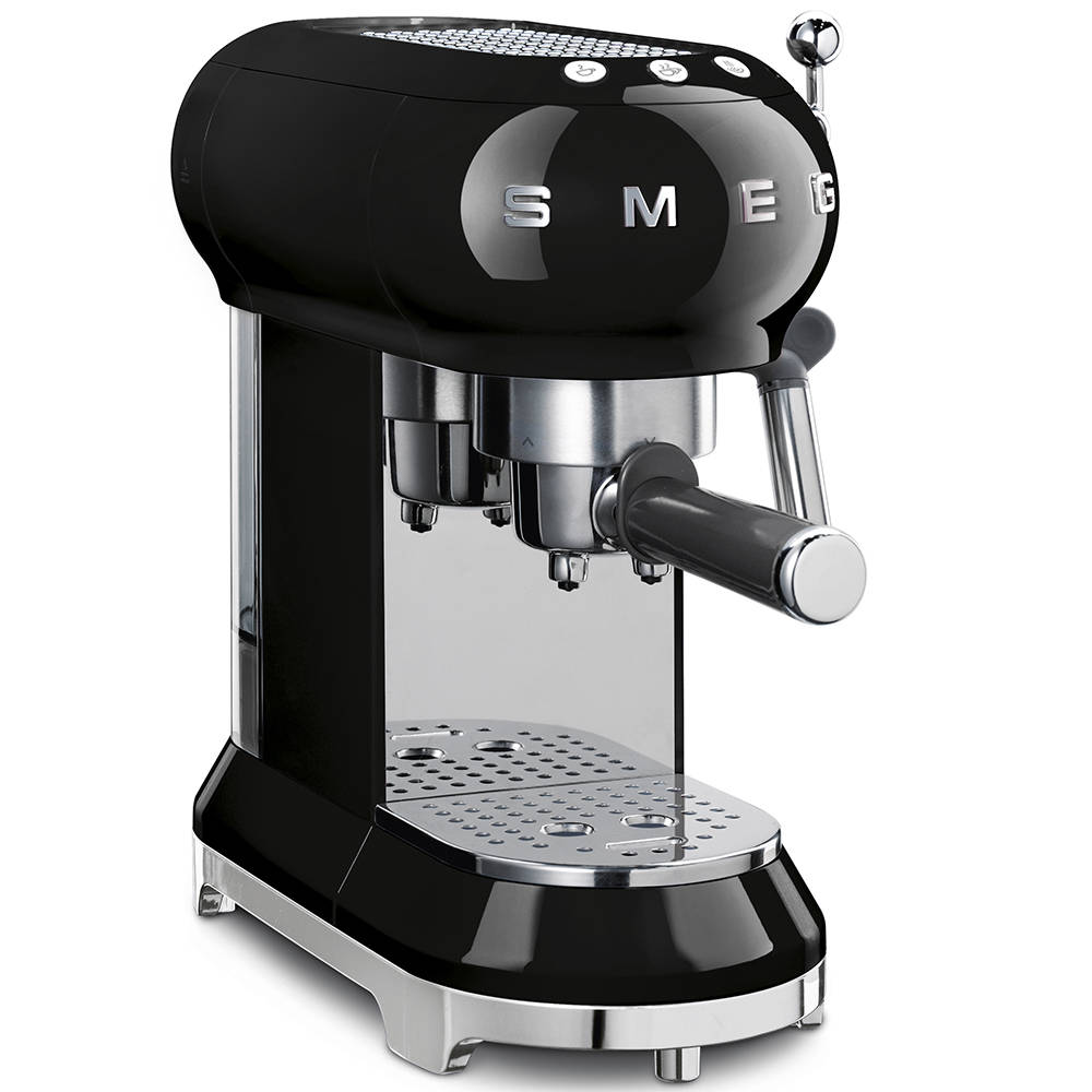 Smeg ECF01CBLUK black espresso coffee machine