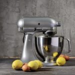 KitchenAid 4.l artisan stand mixer contour silver