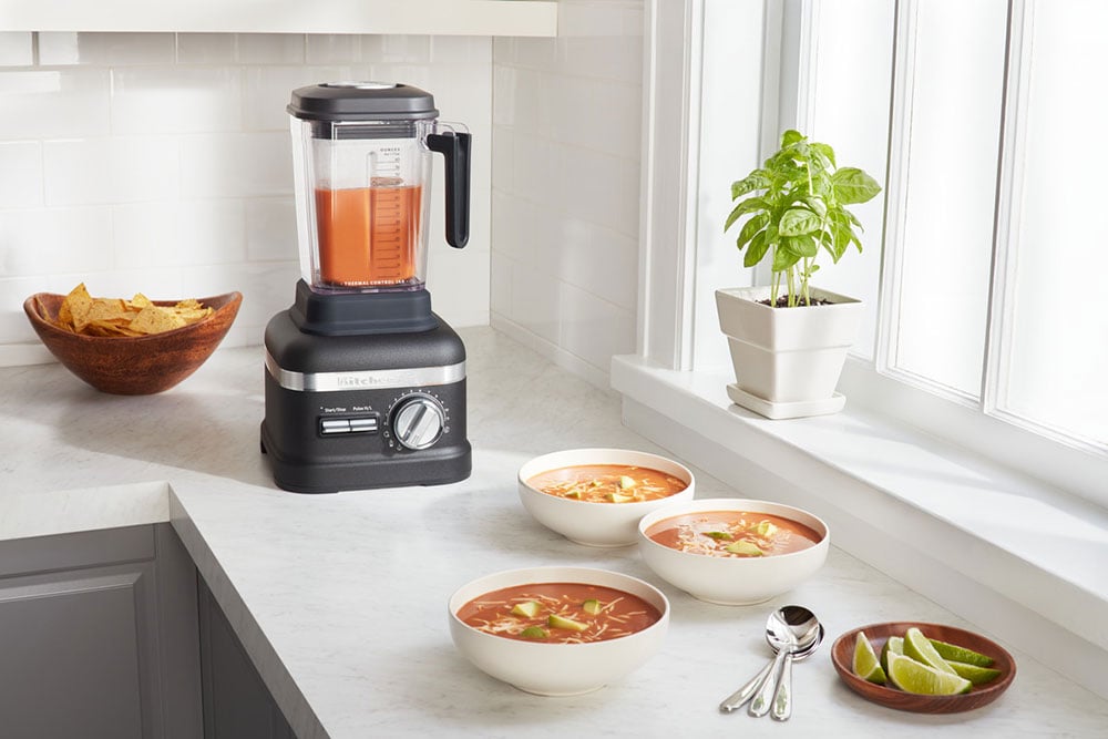 https://www.geraldgiles.co.uk/app/uploads/2021/10/kitchenaid_blender-power-header-image.jpg