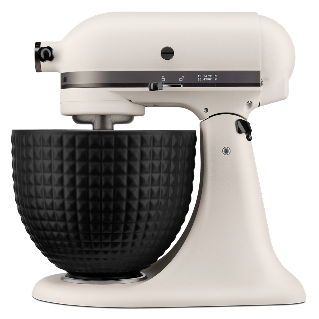 https://www.geraldgiles.co.uk/app/uploads/2022/06/kitchenaid_5KSM180CBBLD_4.jpg