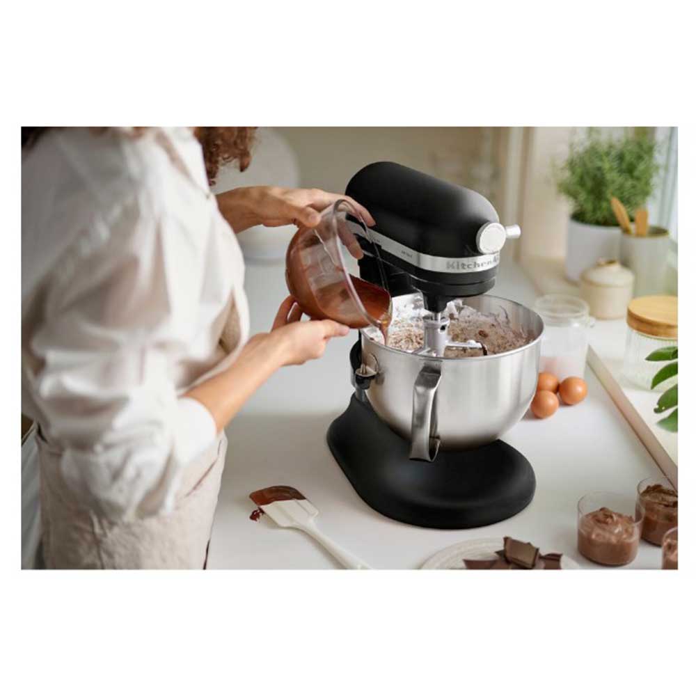 Bowl-lift stand mixer, 5.6L, Artisan, Model 60, Almond Cream