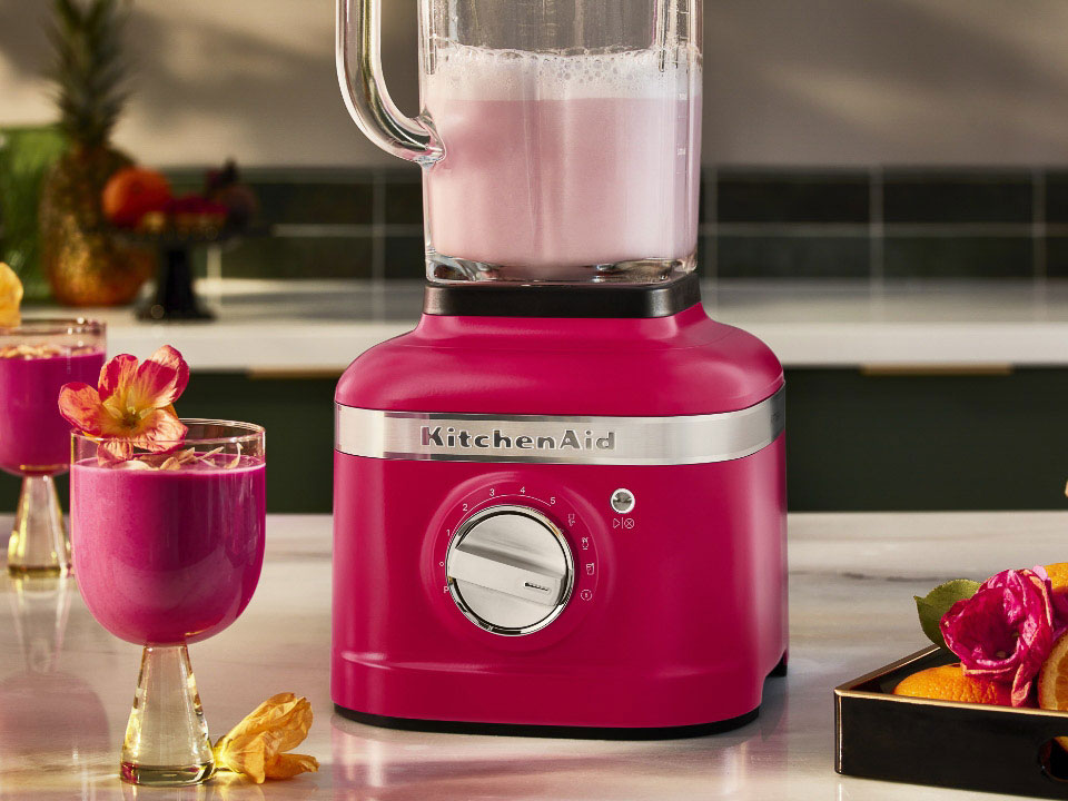 KitchenAid K400 blender in hibiscus colour of the year 2023