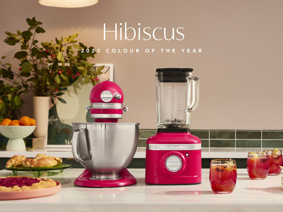 KitchenAid K400 blender in hibiscus colour of the year 2023