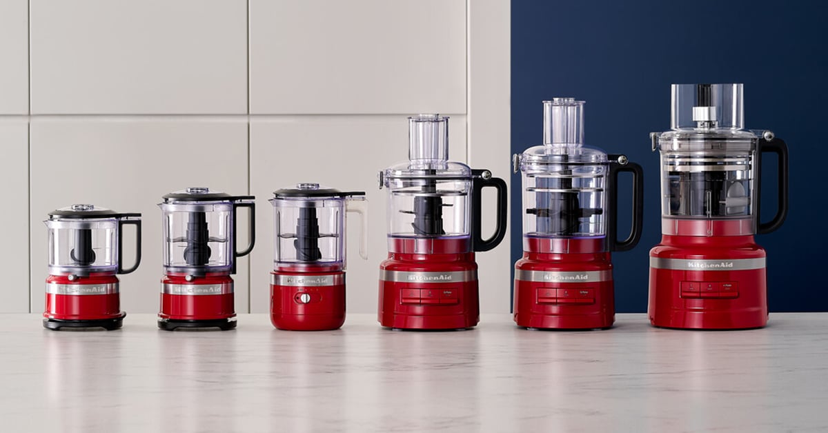 Food Processor vs. Blender: What's the Difference?