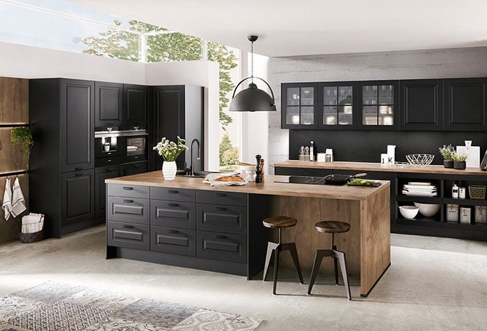 Nobilia SYLT 851
Honed black kitchen