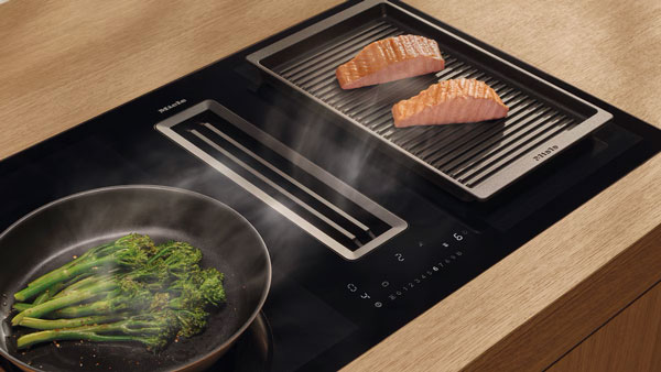 Miele induction hob with extractor