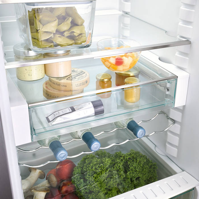Miele KFN29243DEDT 201cm Tall Frost Free Fridge Freezer With Click2Open