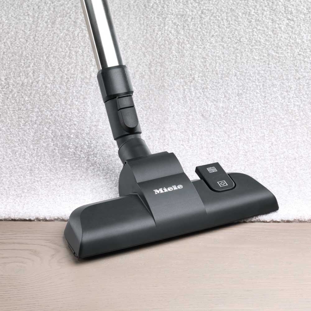 Miele Classic C1 PowerLine 800W cylinder Vacuum Cleaner Gerald Giles