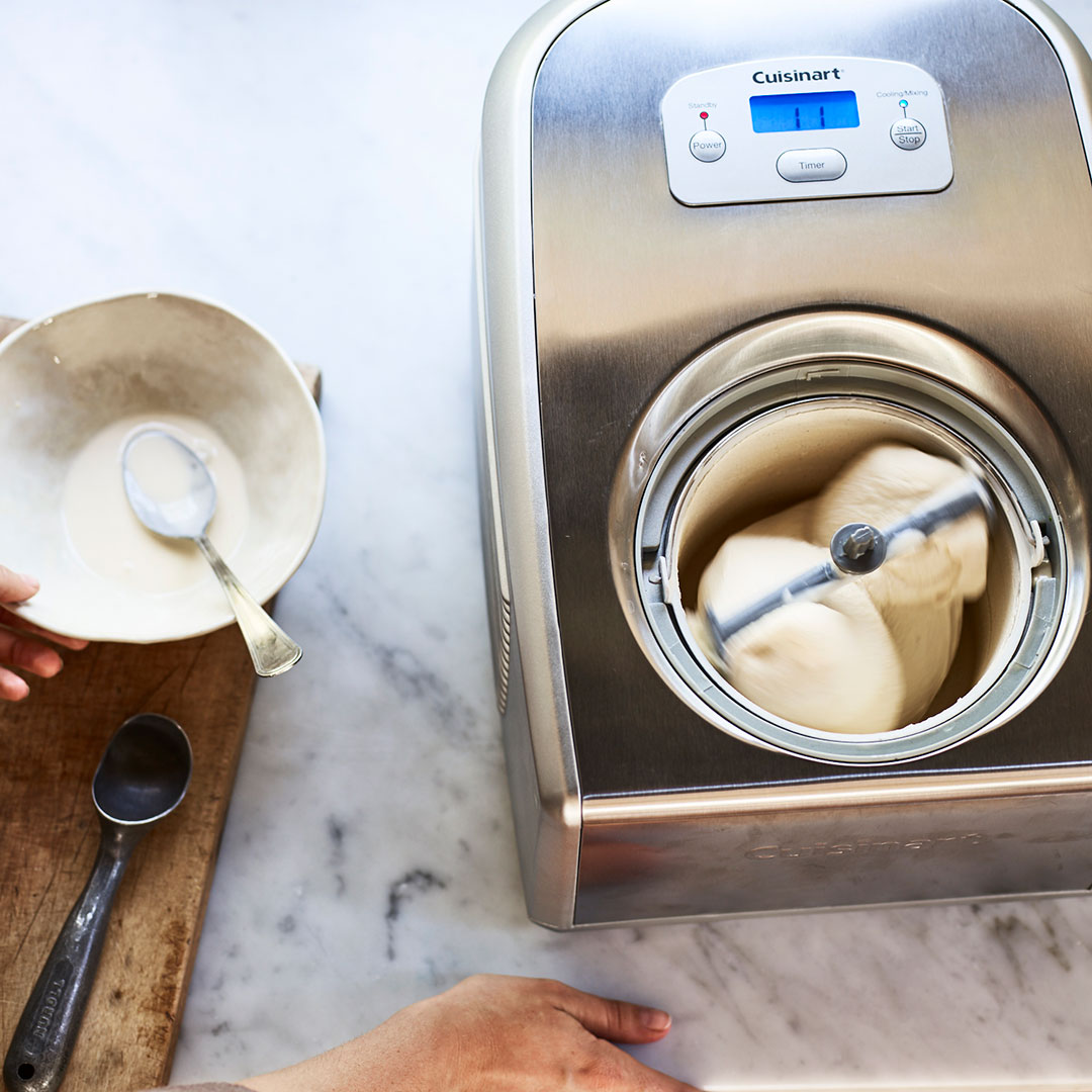 Cuisinart ICE100BCU Professional Gelato and Ice Cream Maker Silver